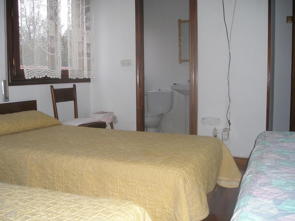 Pension Dehesa La Cavada Kamer foto